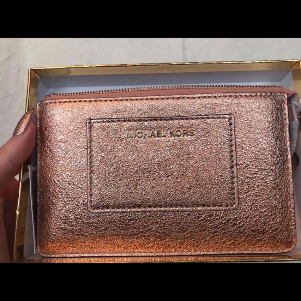 SOLD Rose Gold Michael Kors Wristlet - Picture 2 of 8